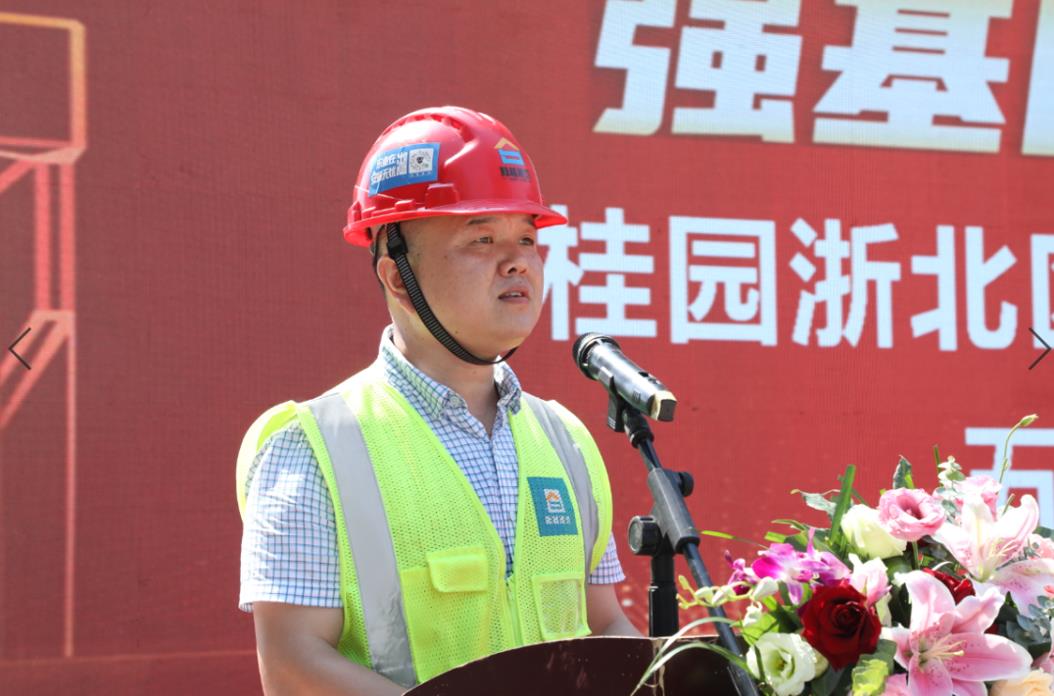 先锋人物丨大智若愚，做一名华体会手机网页版登录入口_华体会(中国)建筑的“移山人”